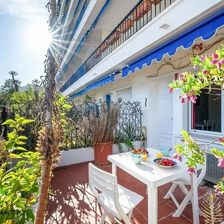 Loiseau Bleu -studio Terrasse - Parking - Clim