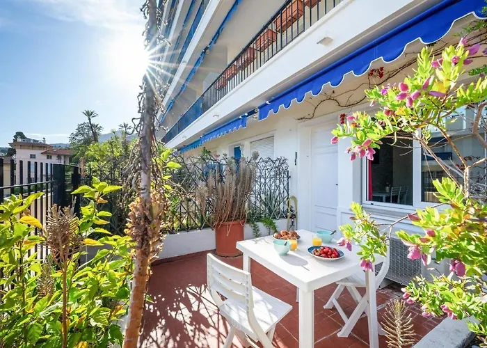 Loiseau Bleu -studio Terrasse - Parking - Clim Apartment